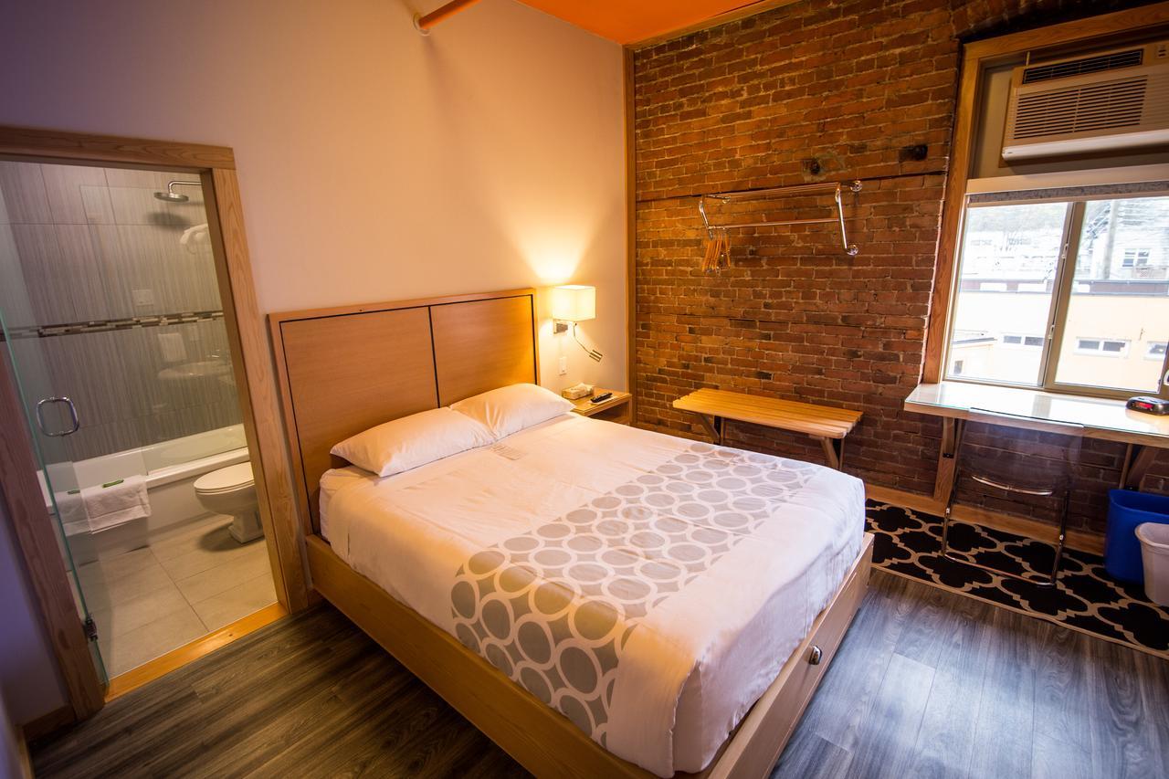 Adventure Hotel Nelson Luaran gambar