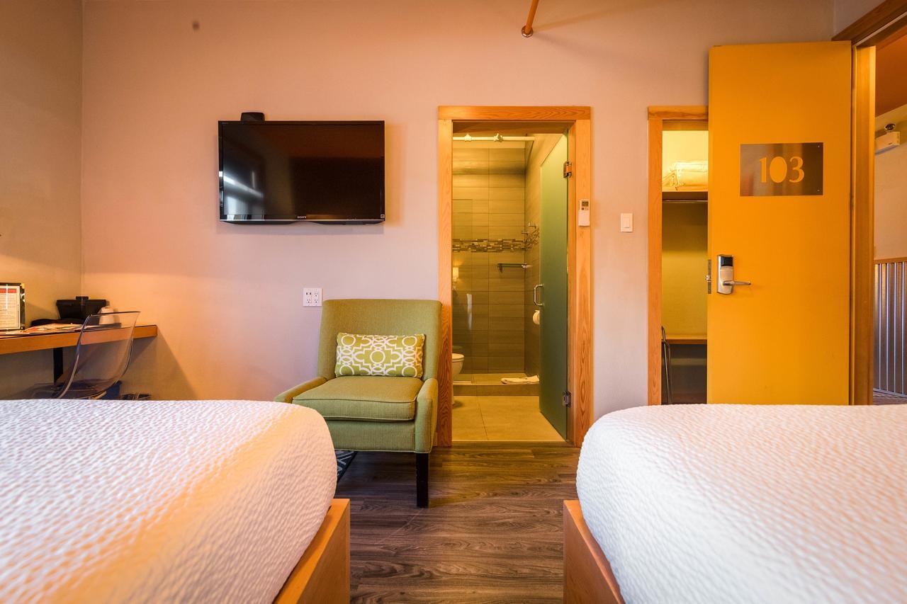Adventure Hotel Nelson Luaran gambar